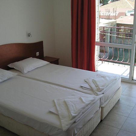 Hotel Morski Dar 克兰内沃 外观 照片