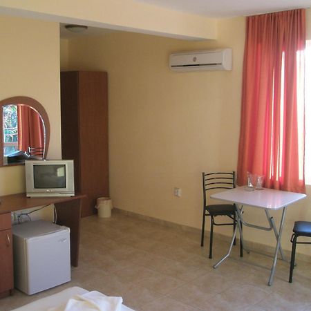 Hotel Morski Dar 克兰内沃 外观 照片
