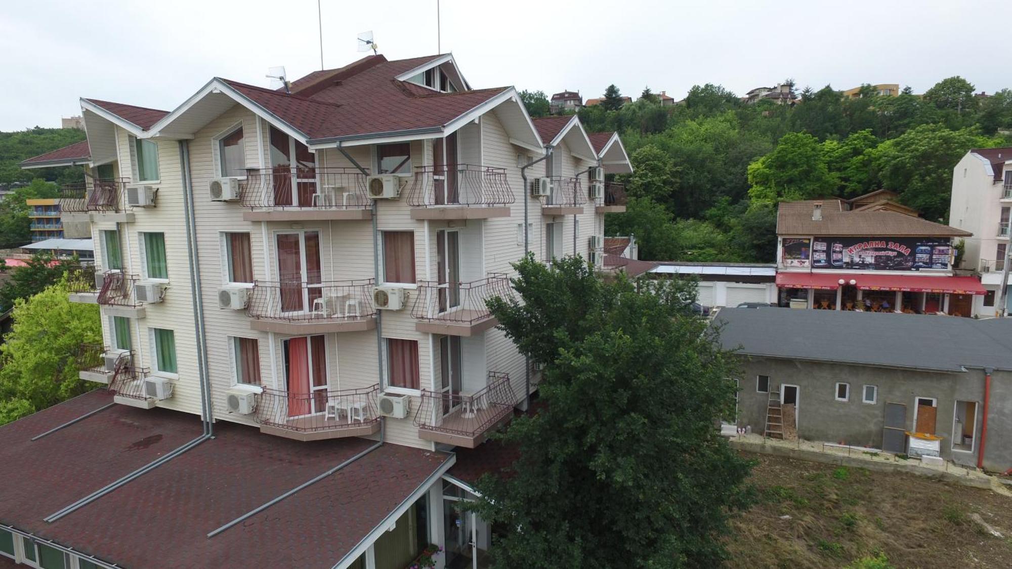 Hotel Morski Dar 克兰内沃 外观 照片