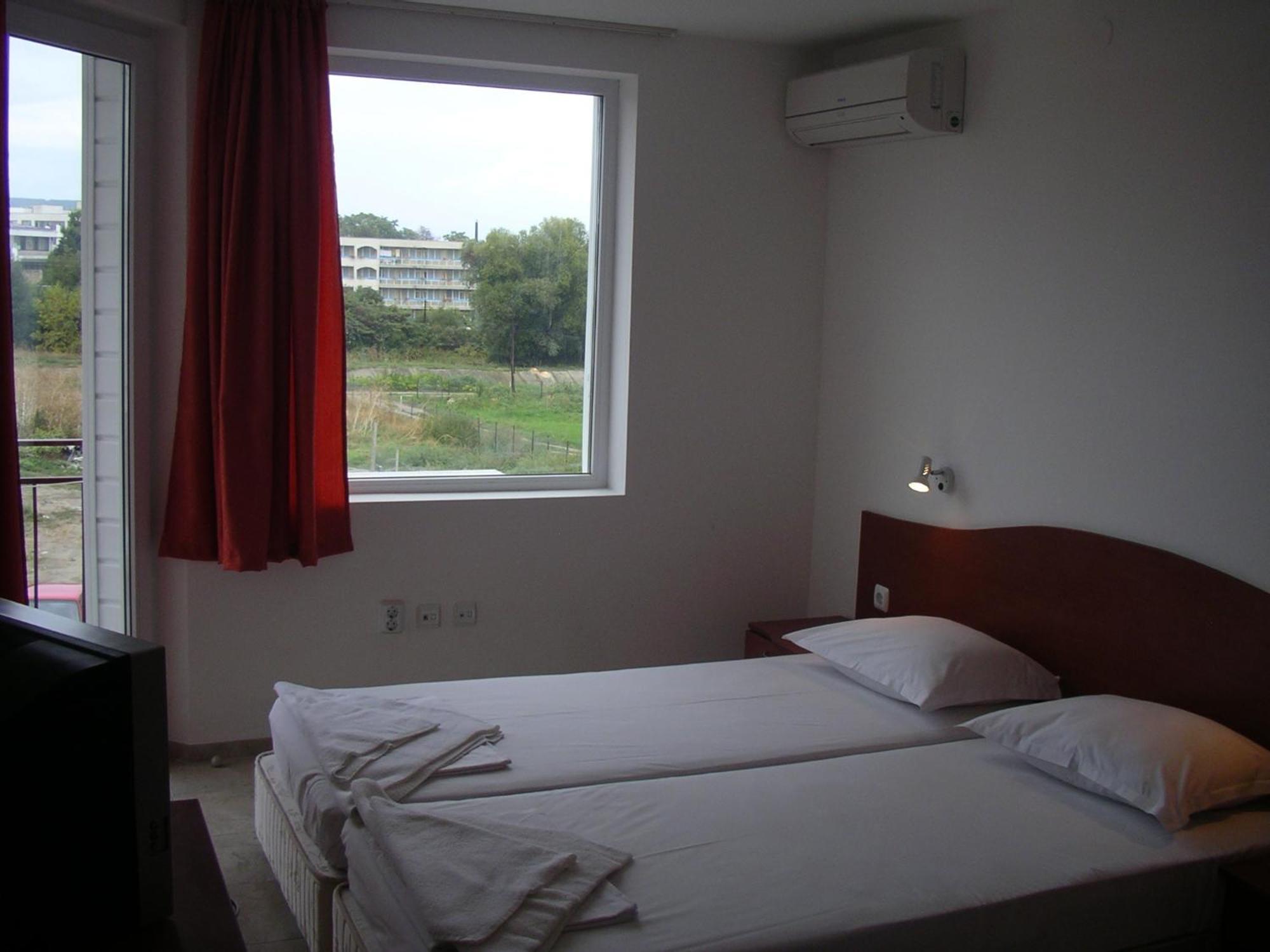 Hotel Morski Dar 克兰内沃 外观 照片
